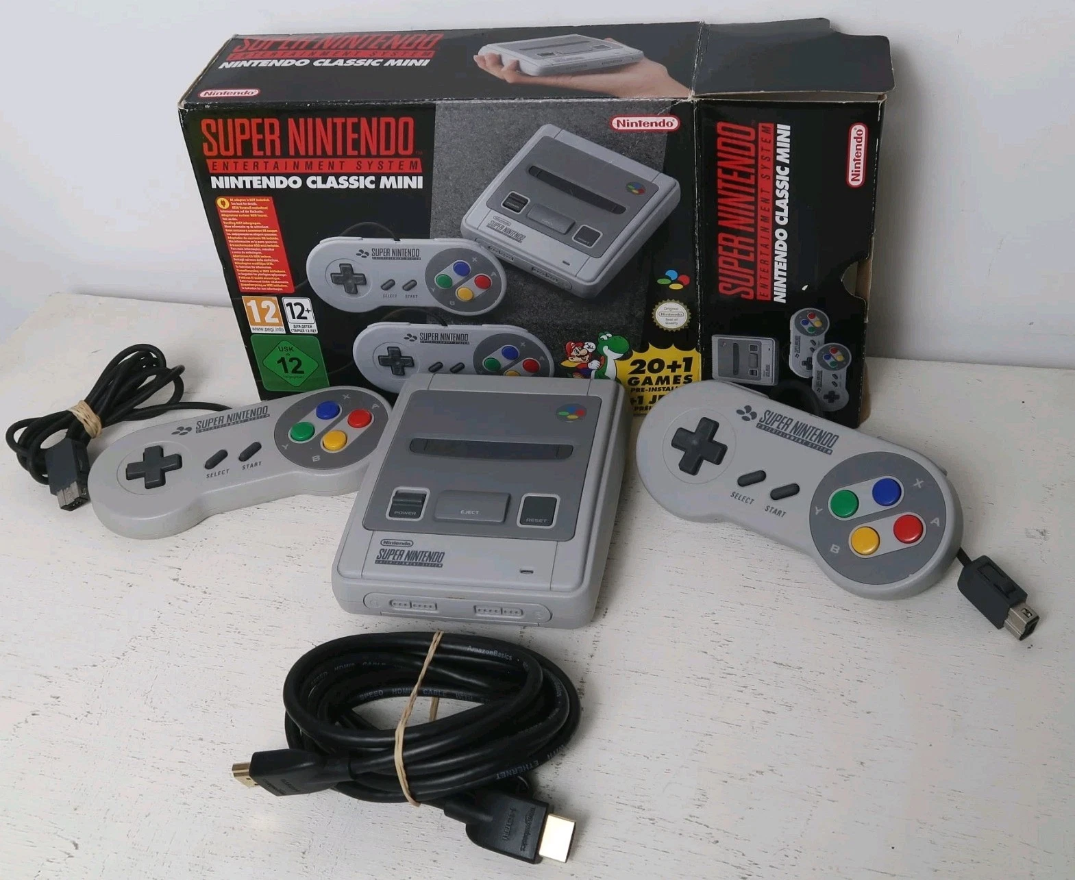 Super Nintendo Classic Mini Console *MINT